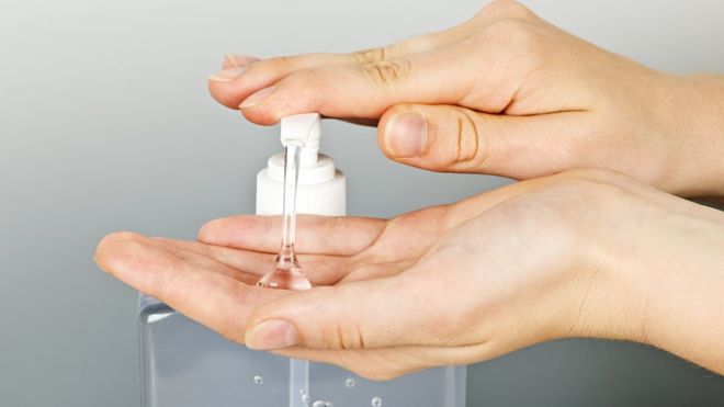 O gel antibacteriano tornou nossa vida mais fácil, mas nem sempre é eficaz